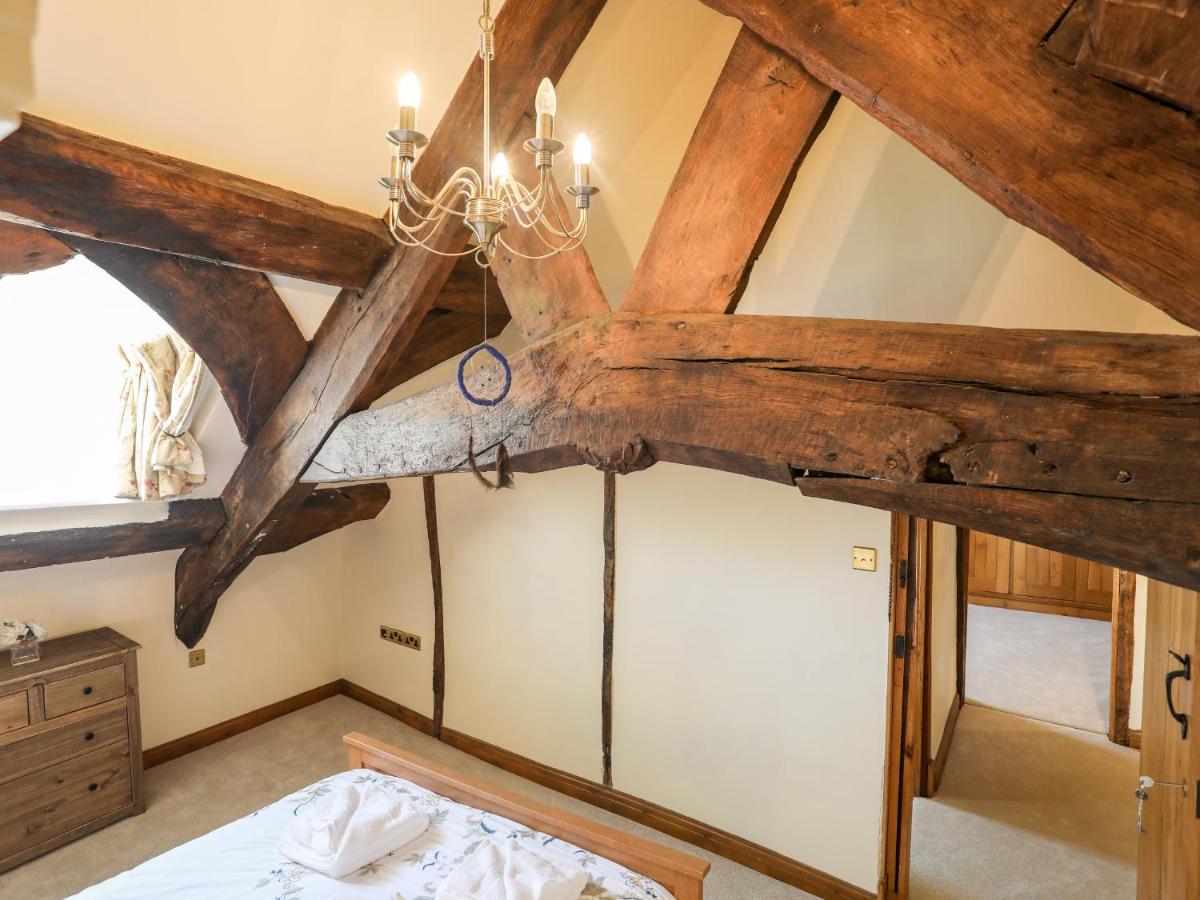Above Deck Apartment Бiuмарис Екстериор снимка